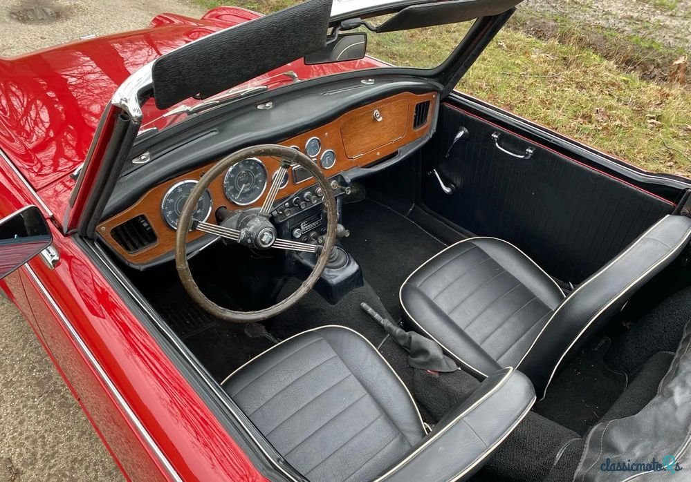 1966' Triumph TR4 photo #5