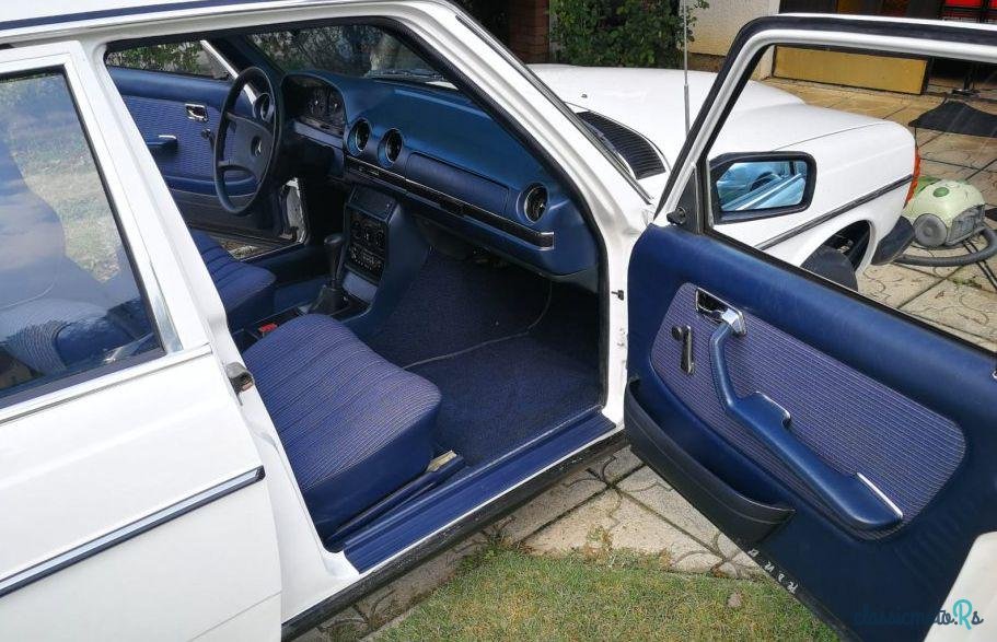 1980' Mercedes-Benz 123 240 photo #1