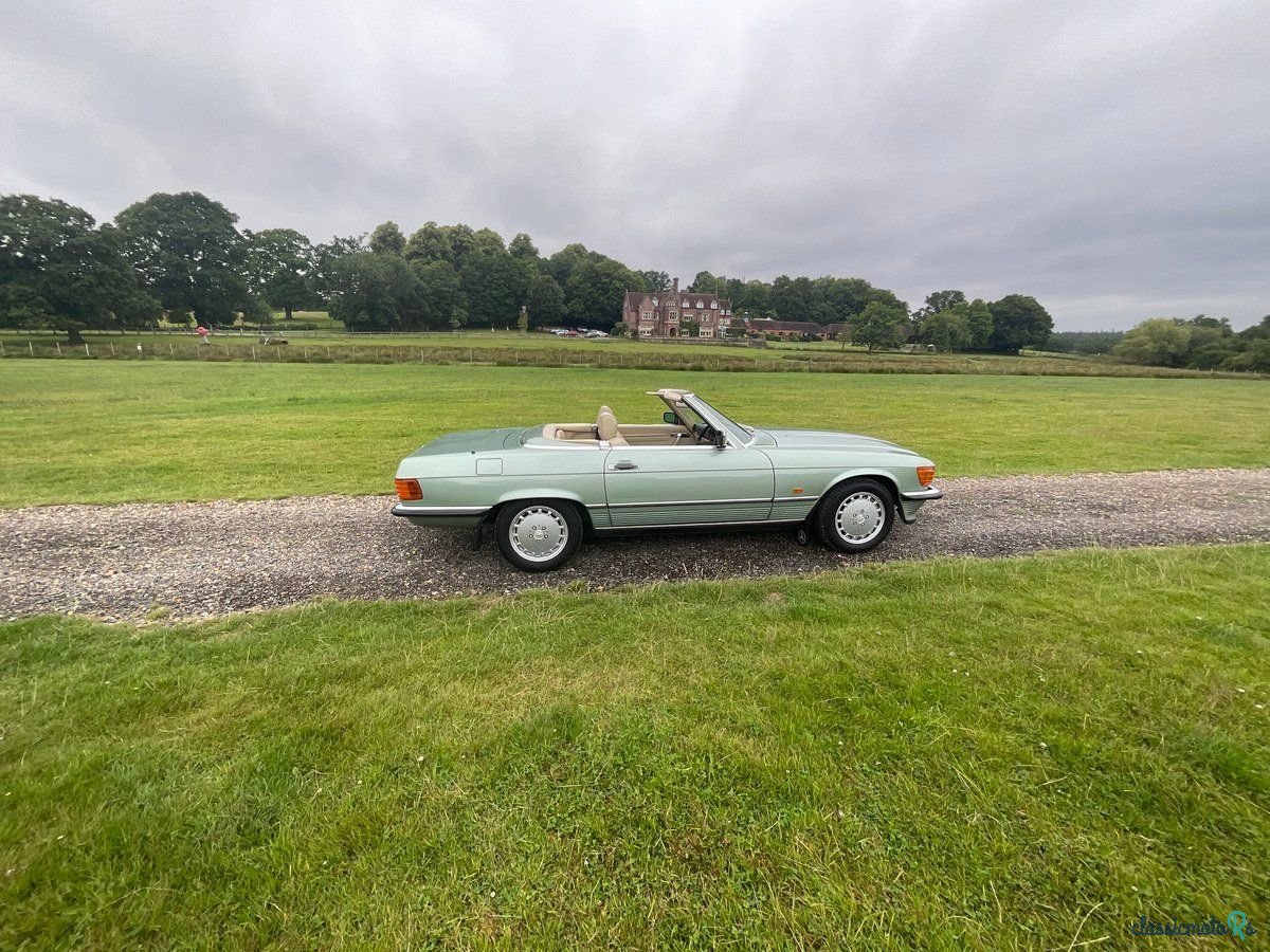1989' Mercedes-Benz Sl Class photo #3