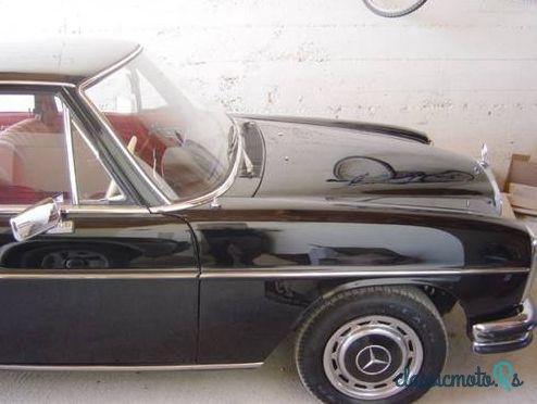 1969' Mercedes-Benz 114 photo #1