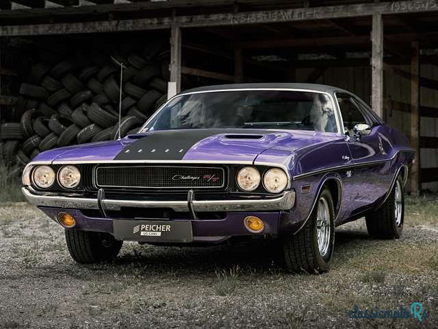 1970' Dodge Challenger photo #2