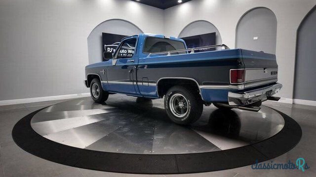 1987' Chevrolet C/K Truck photo #3