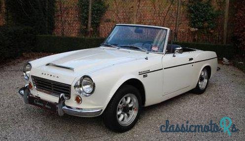 1969' Datsun Fairlady 1600 Sport Roadster photo #5