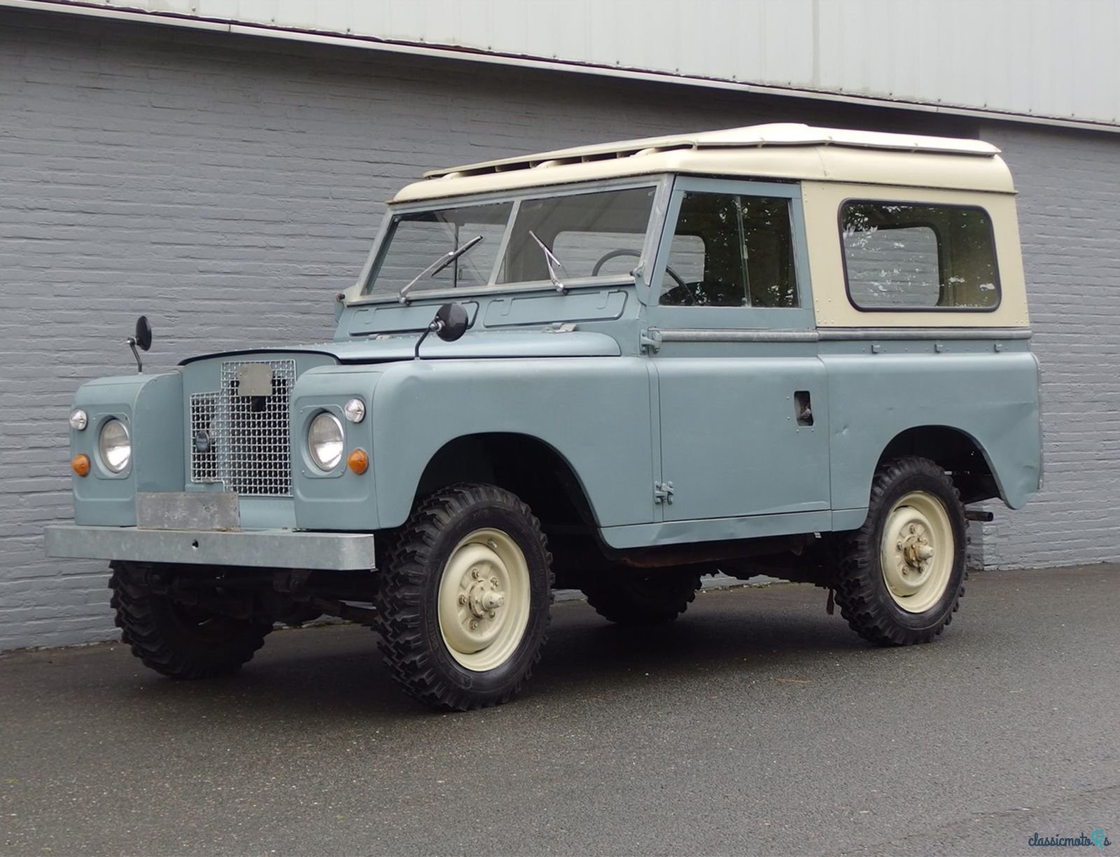 1974' Land Rover Series 3 photo #2