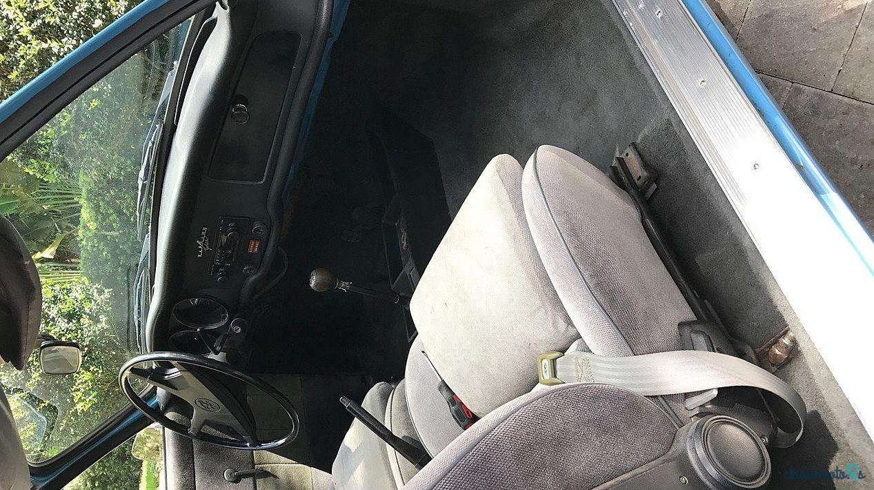 1974' Volkswagen Karmann-Ghia photo #5