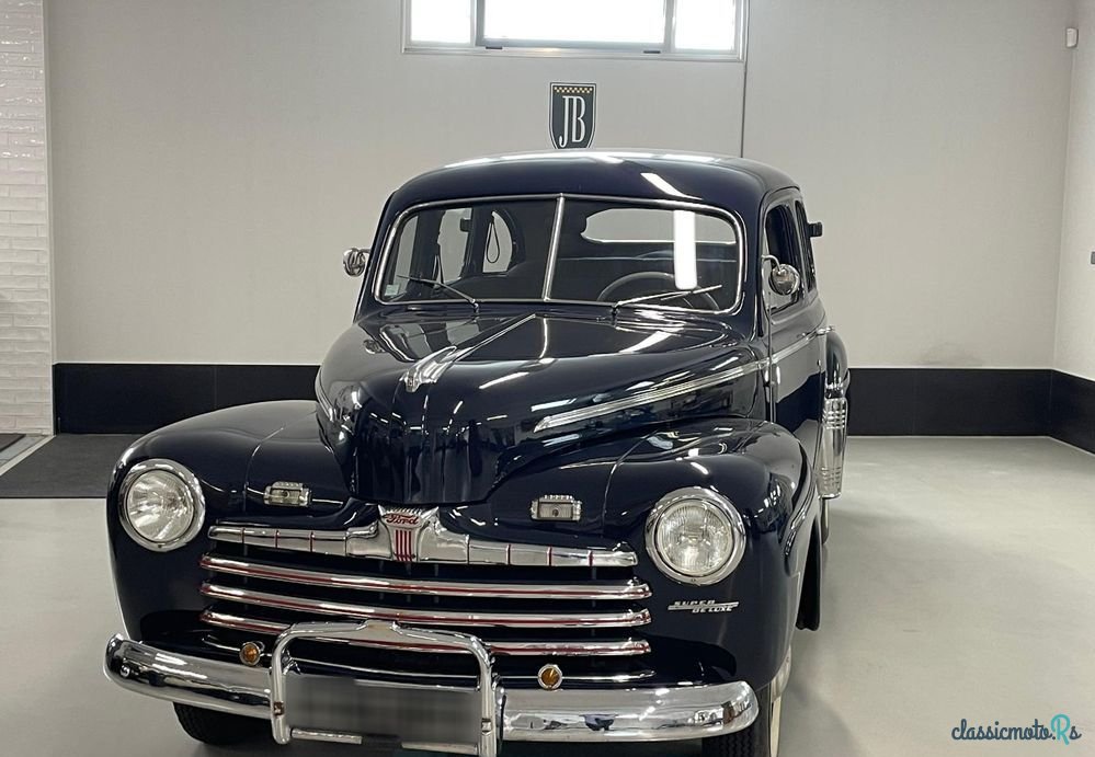 1948' Ford V8 Berline photo #1