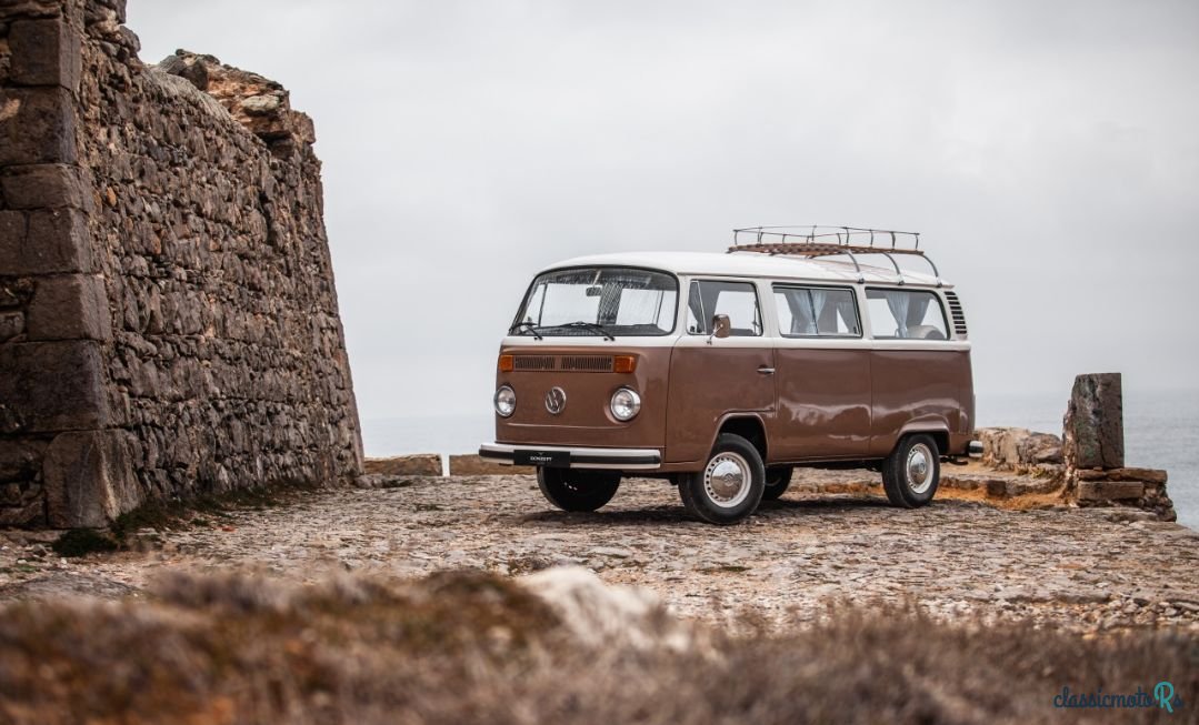 1973' Volkswagen Type 2 photo #3