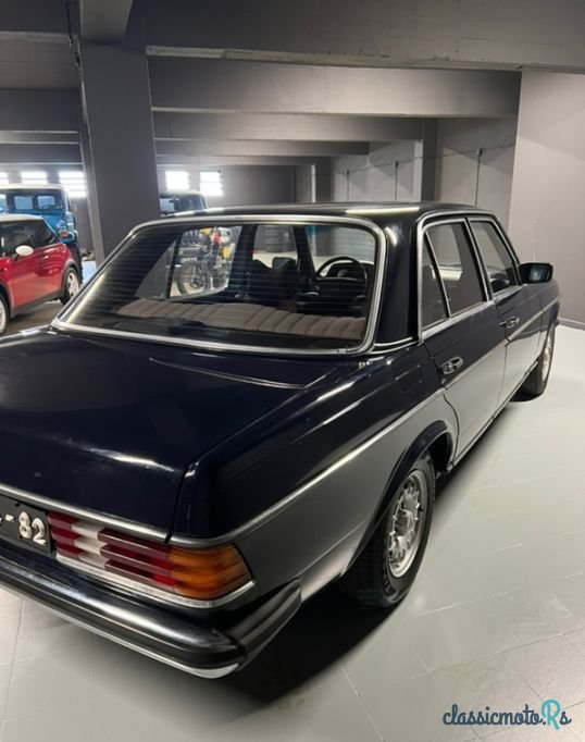 1977' Mercedes-Benz 300 photo #3