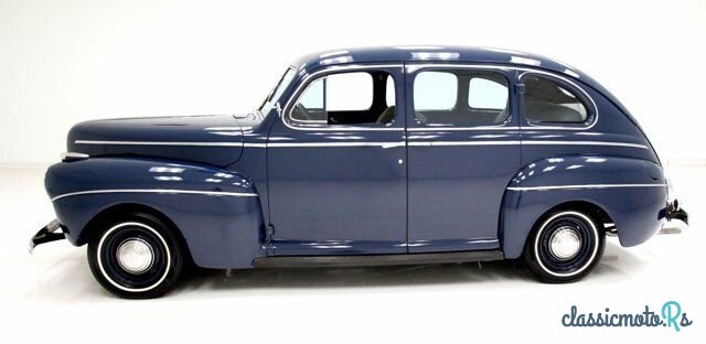 1941' Ford Super Deluxe photo #2