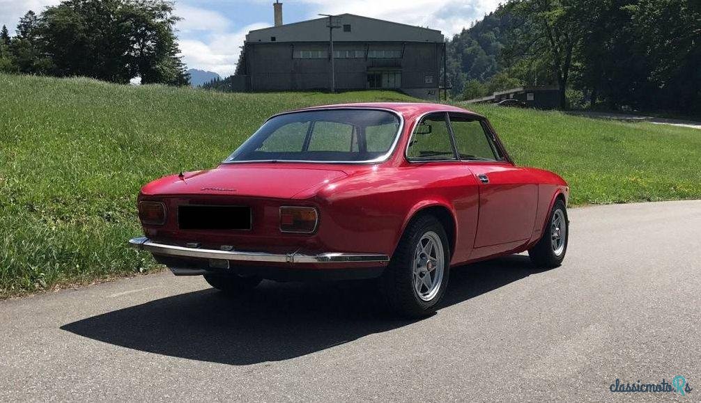 1974' Alfa Romeo Gt photo #2