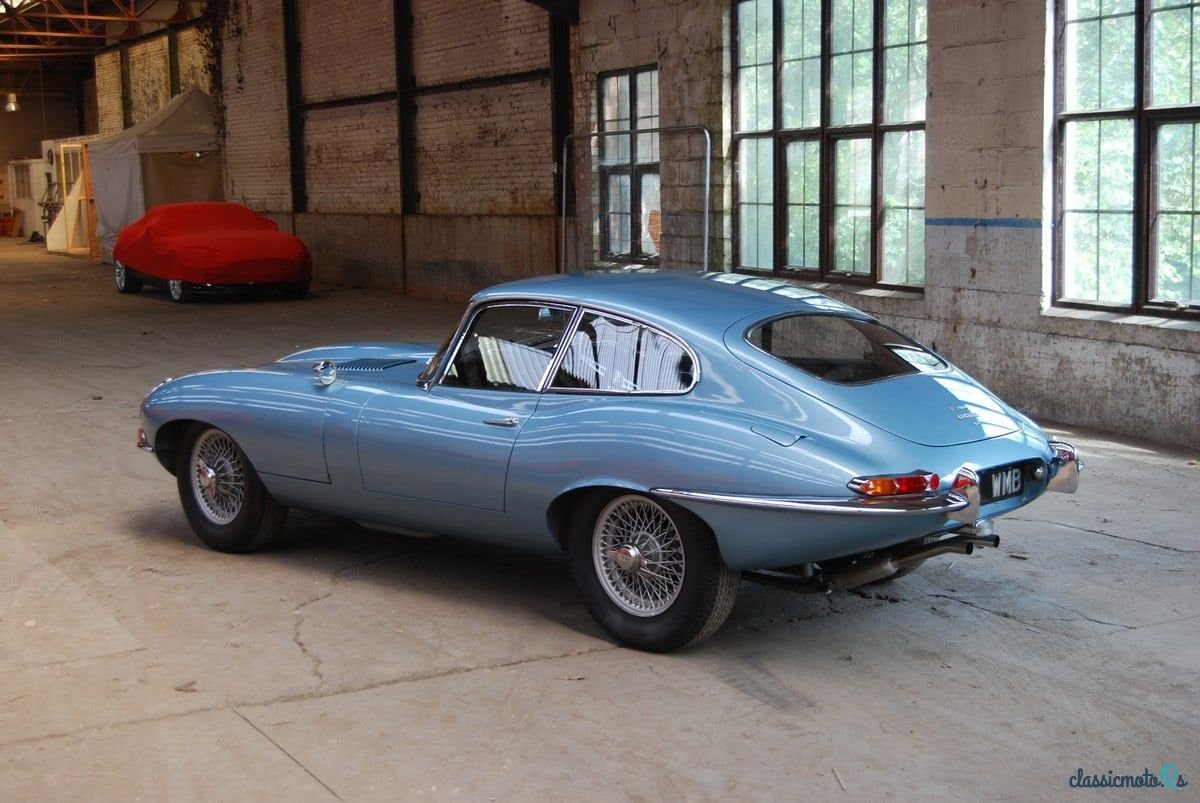1966' Jaguar E-Type photo #5