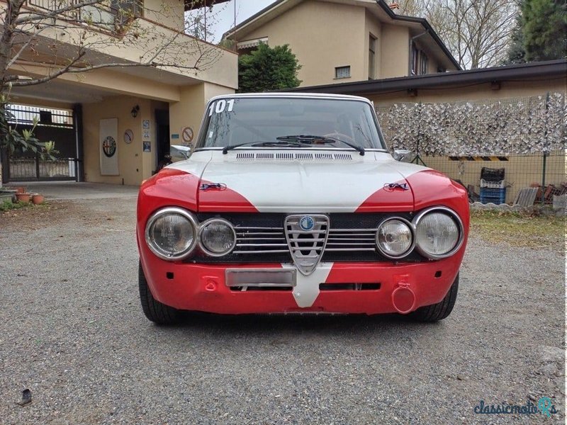 1976' Alfa Romeo Giulia photo #6