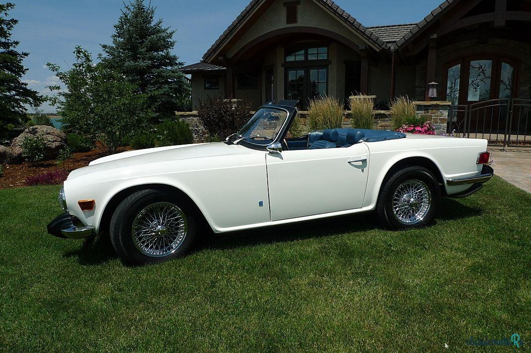 1974' Triumph TR6 photo #1