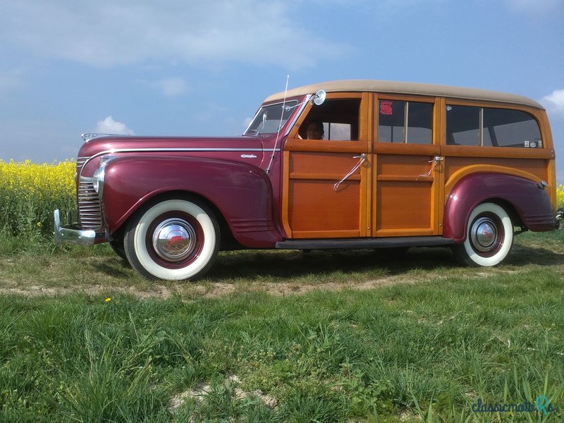 1942' Plymouth woody station super deluxe photo #3