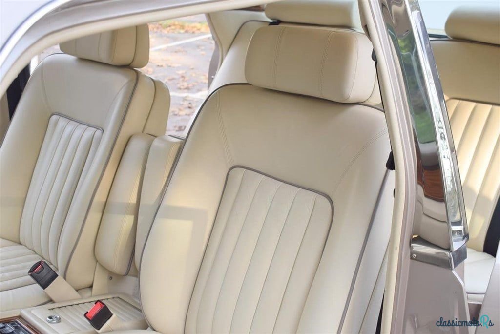 1990' Rolls-Royce Silver Spirit photo #2