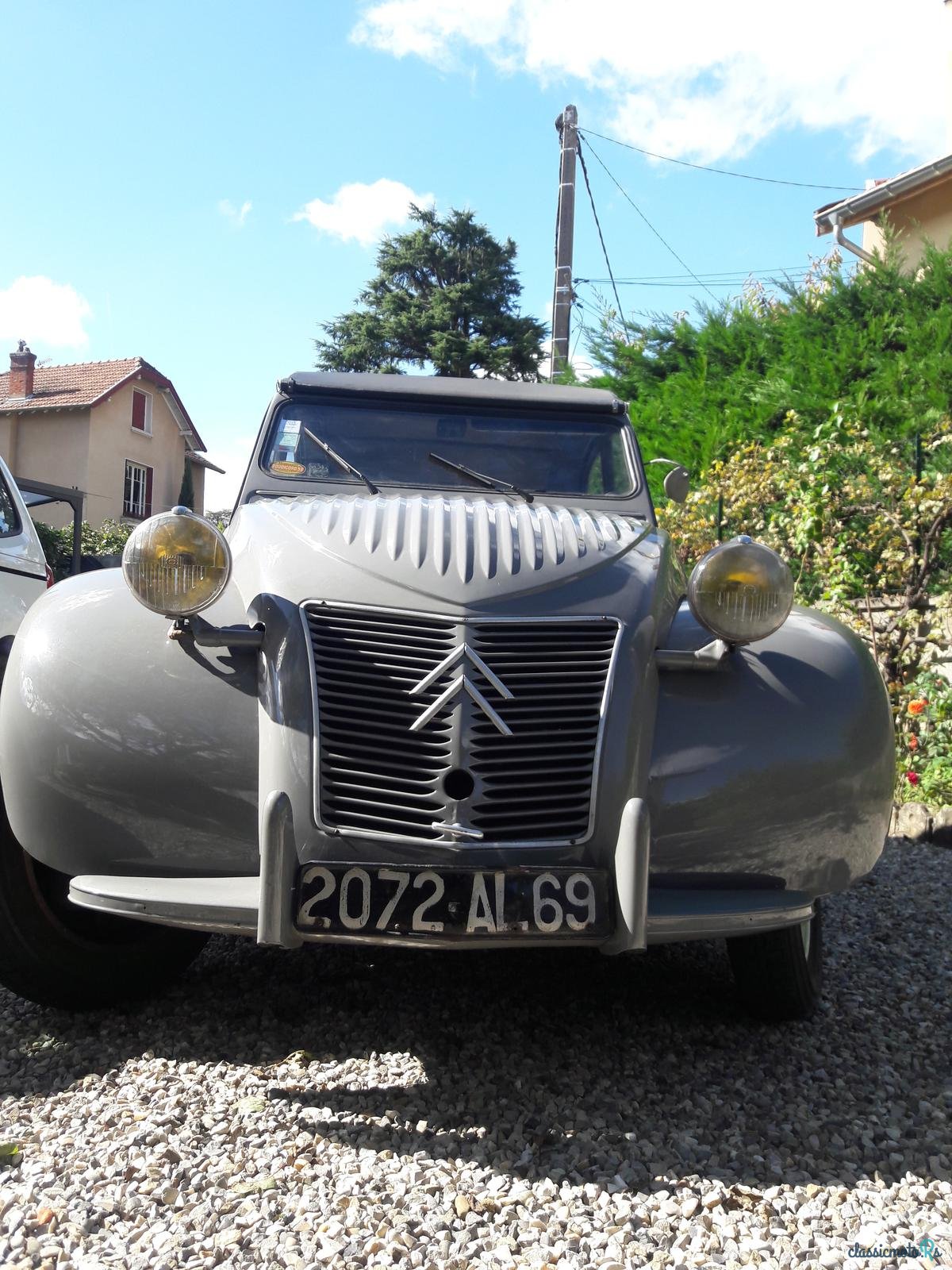 1955' Citroen 2CV AZ photo #2