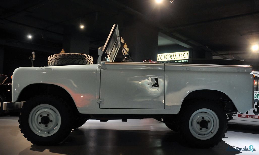 1970' Land Rover Serie Ii photo #2