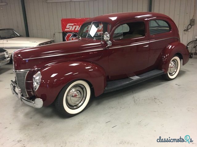 1940' Ford Deluxe photo #1