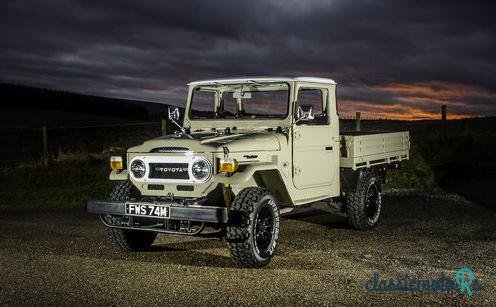 1974' Toyota Land Cruiser photo #1