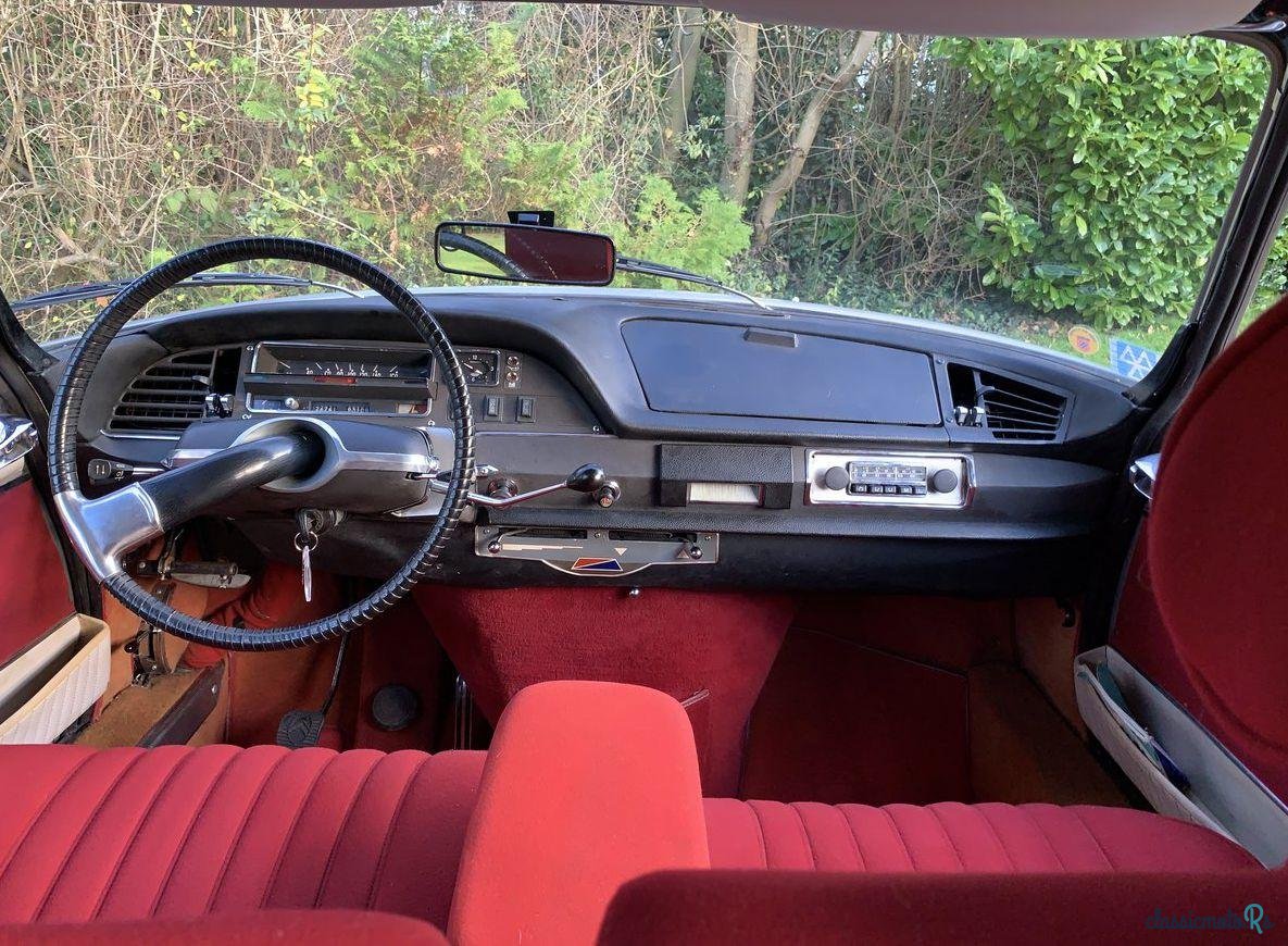 1969' Citroen DS photo #4