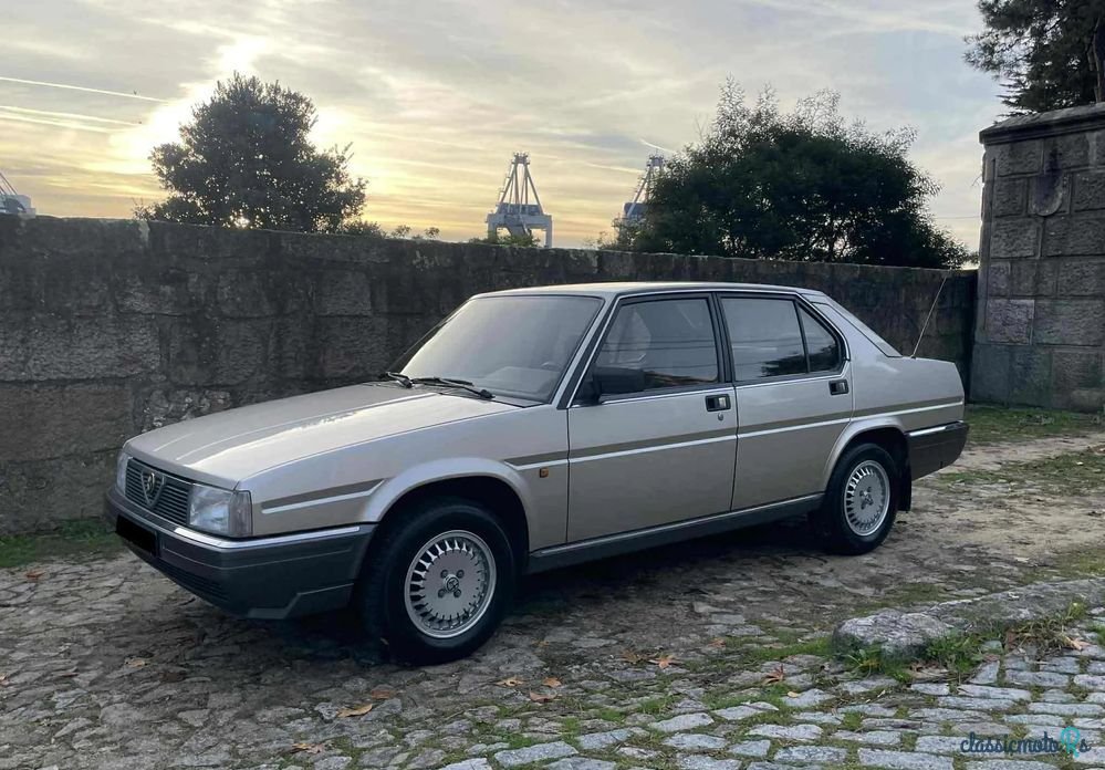 1988' Alfa Romeo 90 2.0 S photo #3