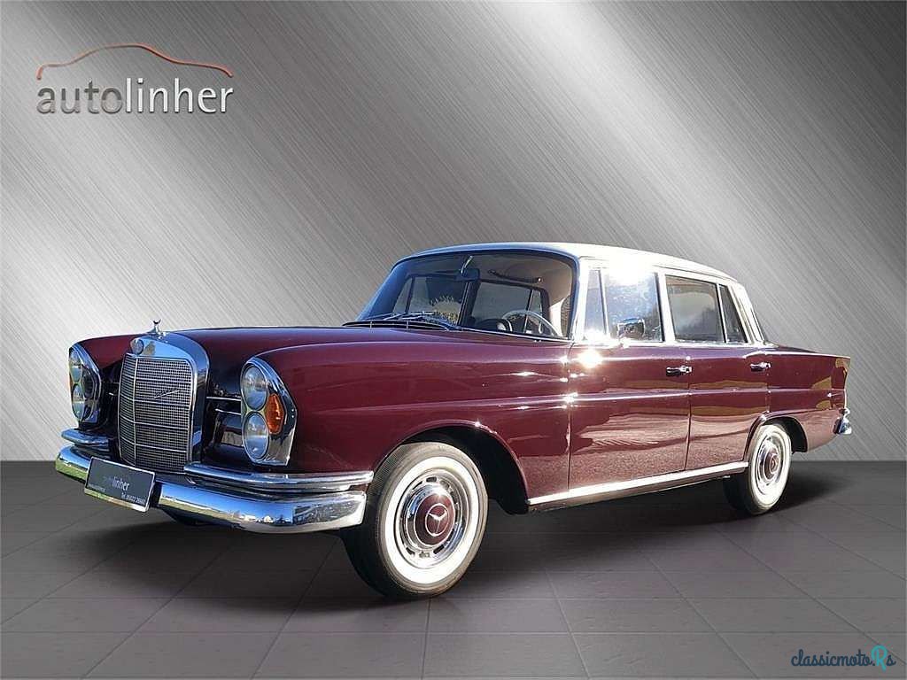1972' Mercedes-Benz 220 SB W111 photo #1