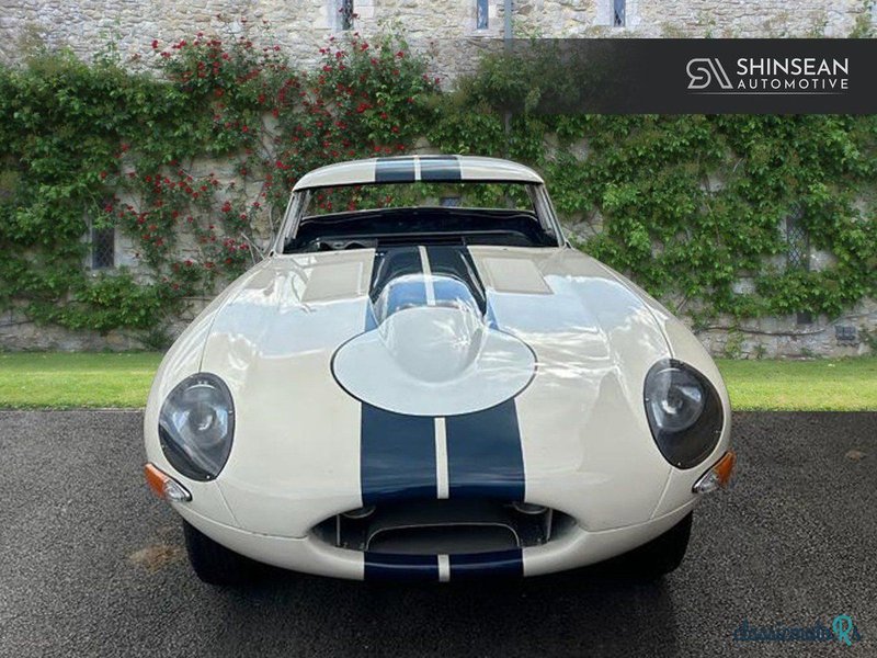 1963' Jaguar E-Type photo #5