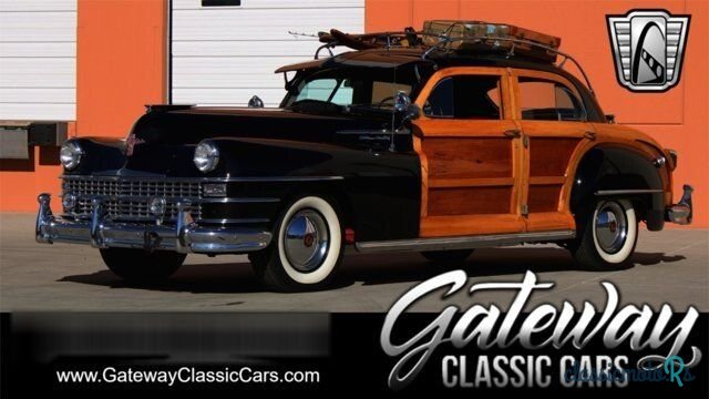 1946' Chrysler Town & Country photo #1