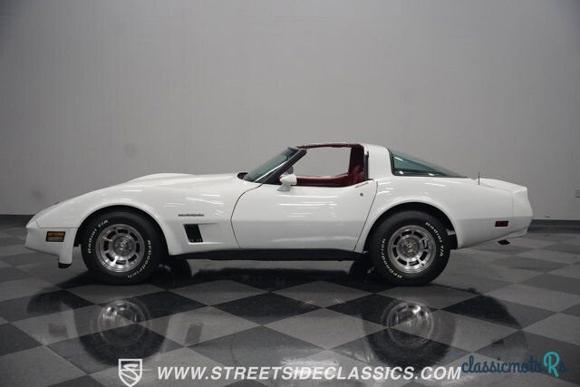 1982' Chevrolet Corvette photo #2