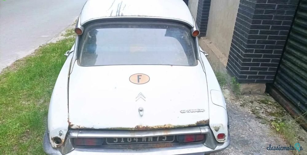 1970' Citroen DS photo #4