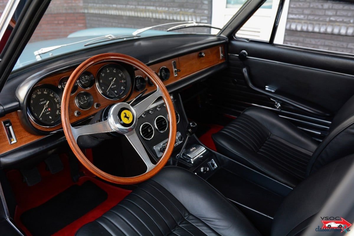 1968' Ferrari 330 photo #5