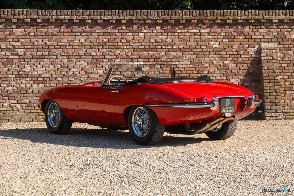 1964' Jaguar E-Type photo #2