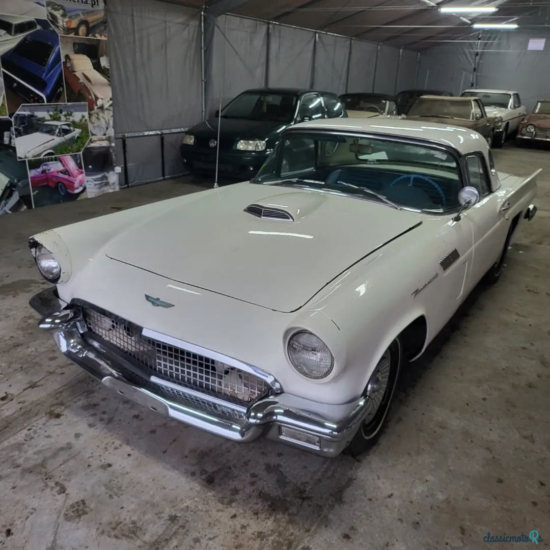 1957' Ford Thunderbird photo #1
