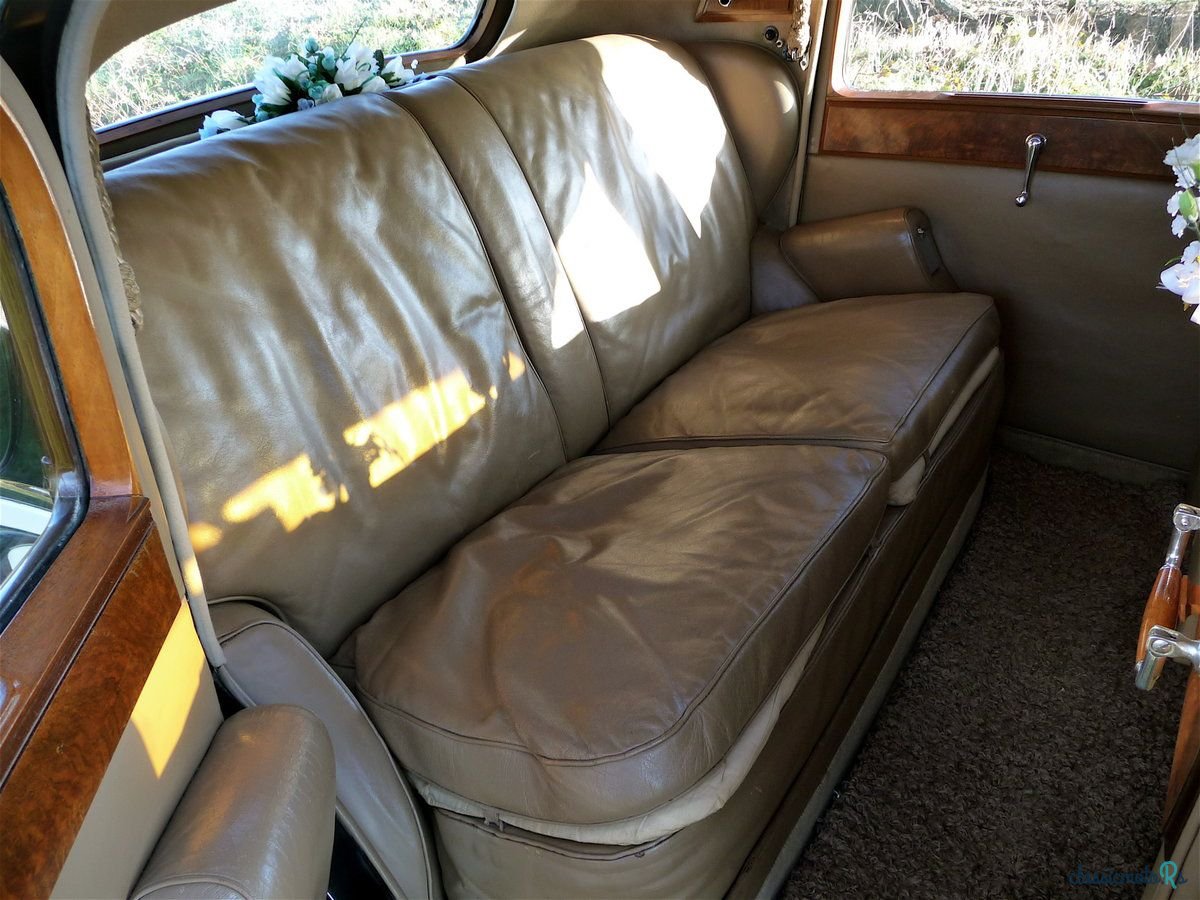 1939' Rolls-Royce Silver Wraith photo #4