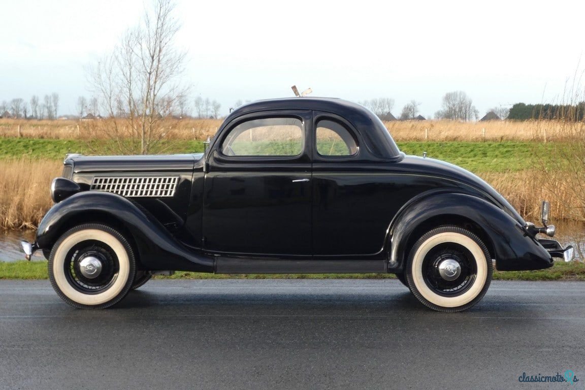 1935' Ford Model 48 photo #3