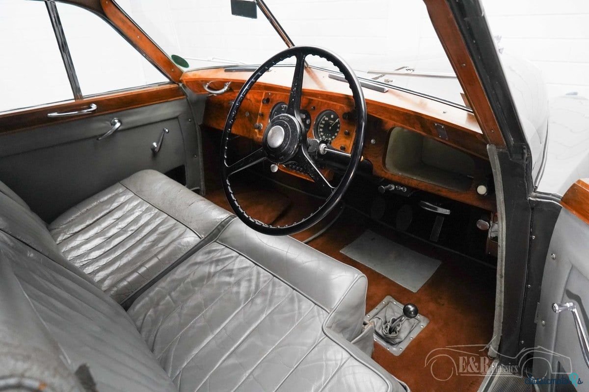 1954' Bentley R-Type photo #2