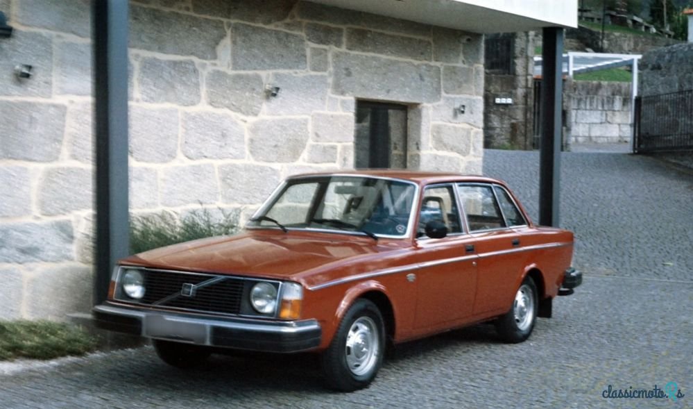 1978' Volvo 244 photo #1
