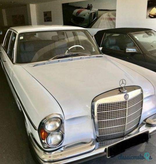 1970' Mercedes-Benz S-280 photo #2