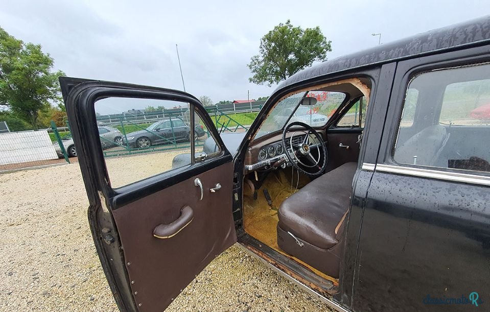 1950' Plymouth Deluxe photo #6