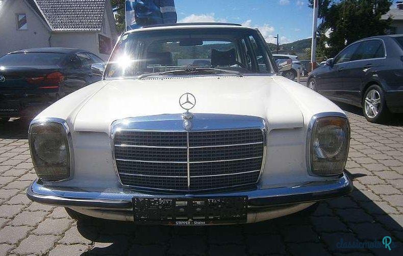 1973' Mercedes-Benz 240 D photo #4
