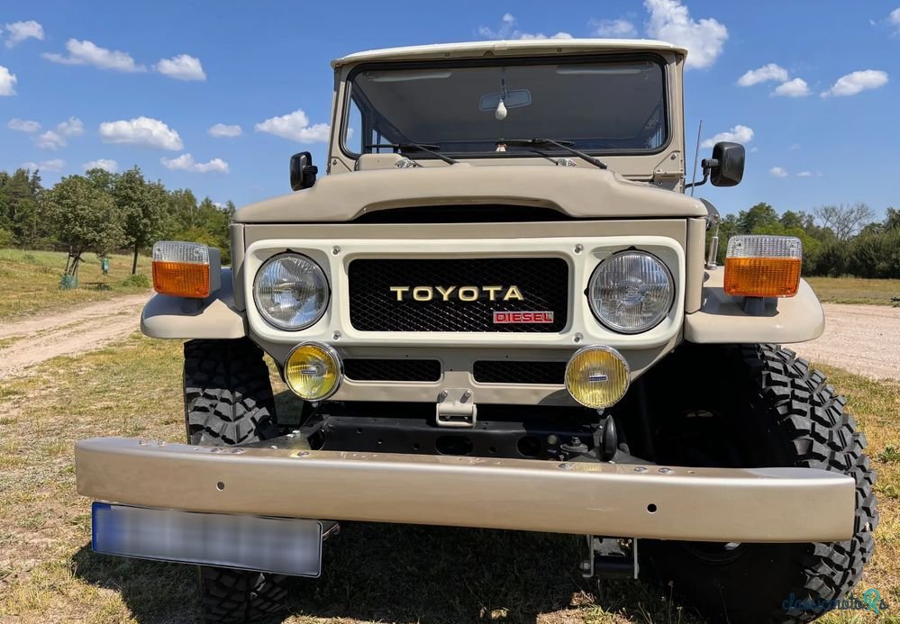 1980' Toyota Land Cruiser photo #2