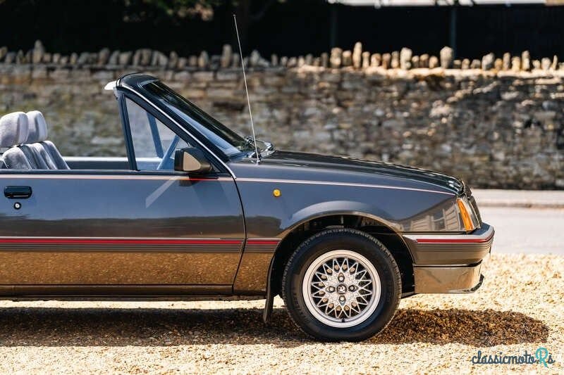 1986' Vauxhall Cavalier photo #6