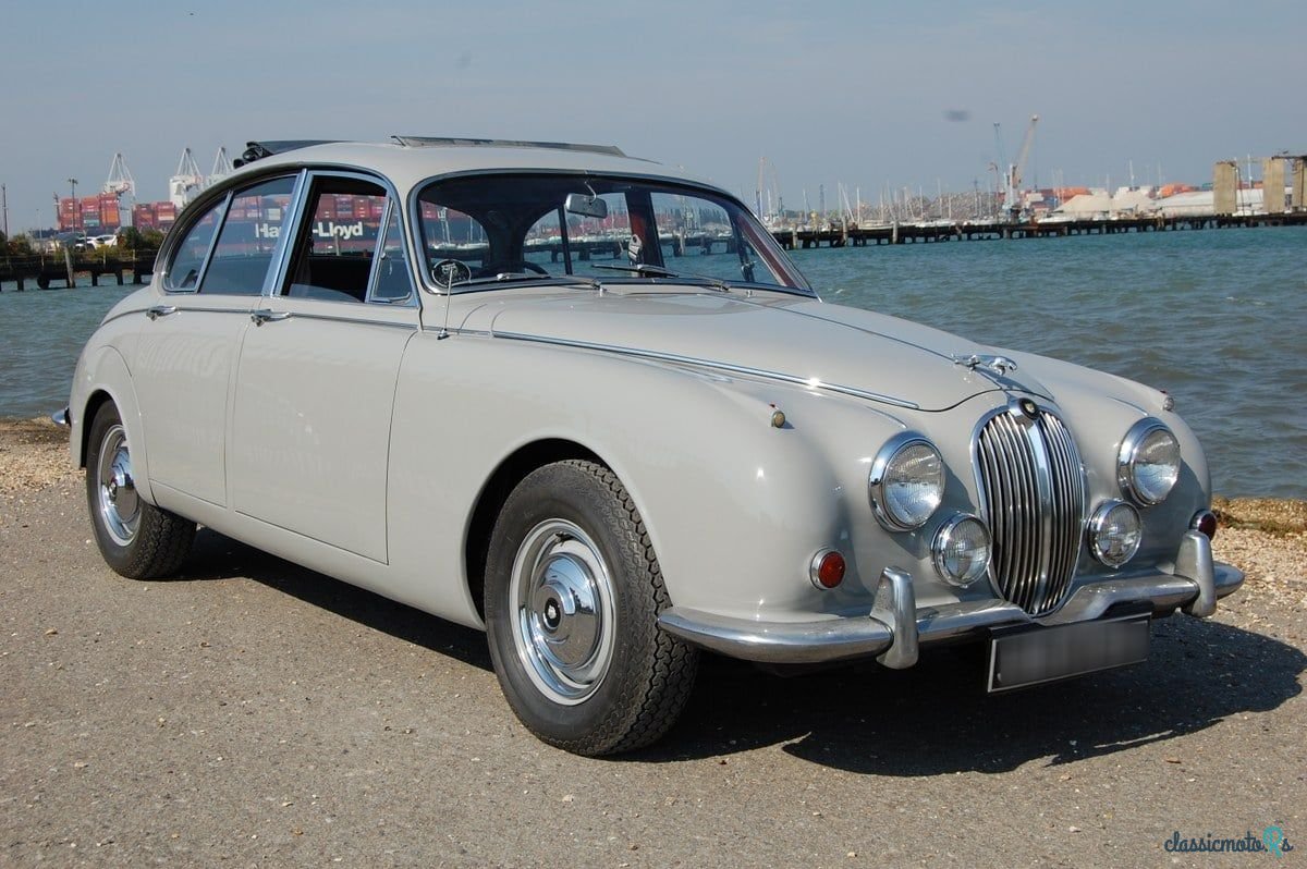 1968' Jaguar Mk II 340 photo #1