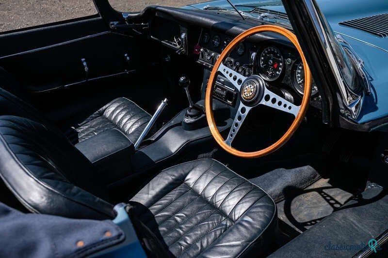 1965' Jaguar E-Type photo #2