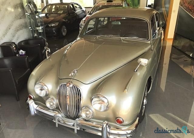 1966' Jaguar Mk Ii photo #2