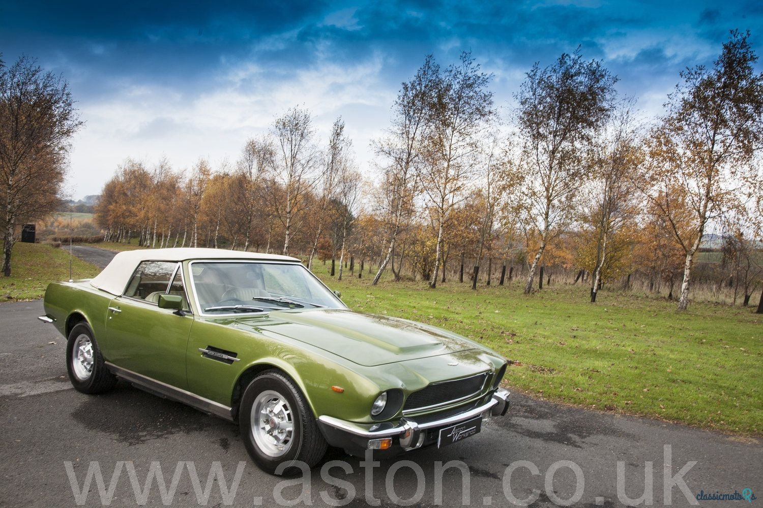 1979' Aston Martin V8 photo #1