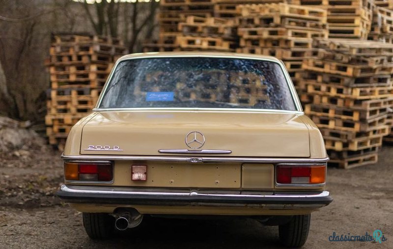 1973' Mercedes-Benz W115 200D photo #5