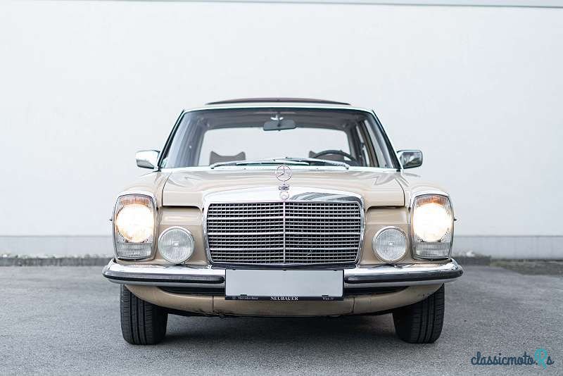 1973' Mercedes-Benz 250 photo #3