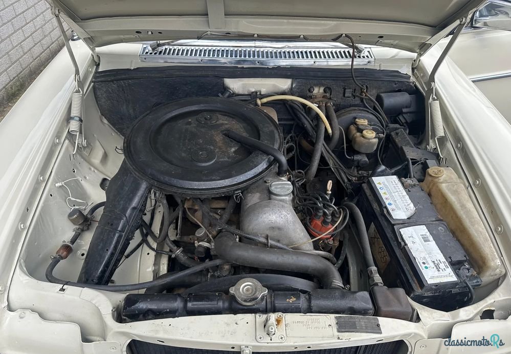 1973' Mercedes-Benz 280 photo #6