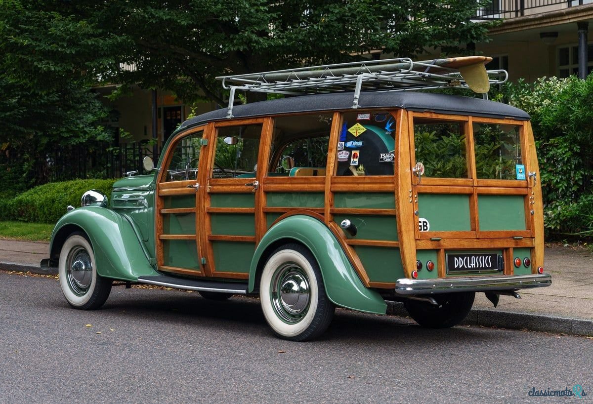 1951' Ford Woody photo #4